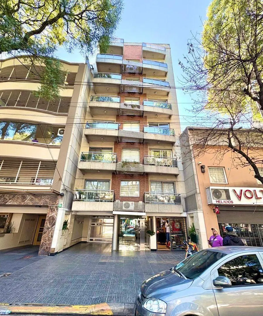 Monoambiente Apto Profesional Muy Luminoso con Balcón 4