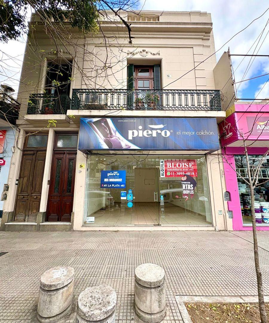 Foto de Local sobre Av Asamblea de 5.60 frente x 9 metros, imagen 5