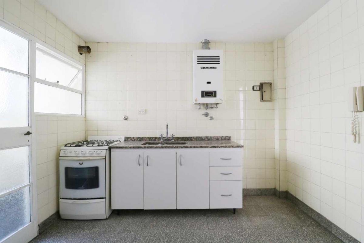 Venta Departamento 4 Amb. Muy Luminoso Paternal 1
