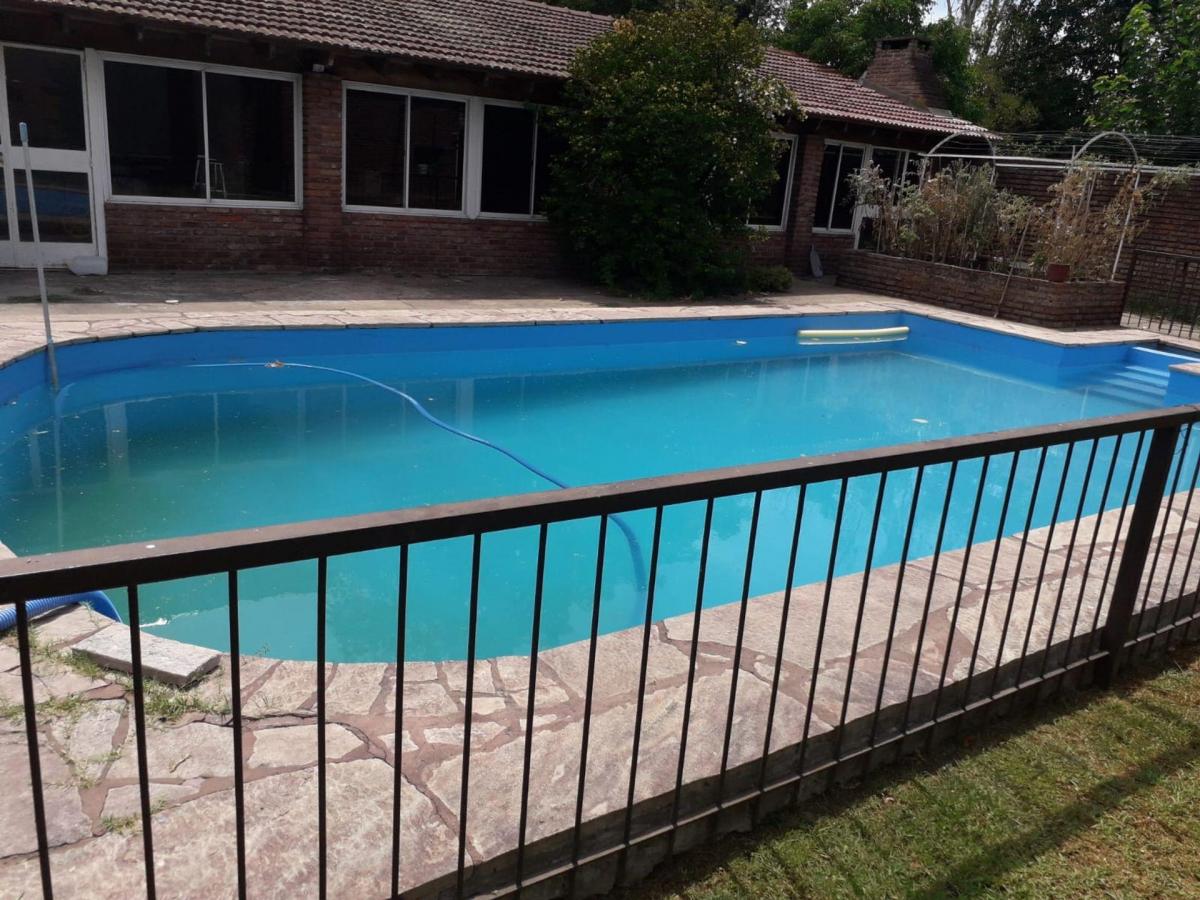Casa 7 Am 2 Coch + Depto Pileta Venta Hurlingham 2