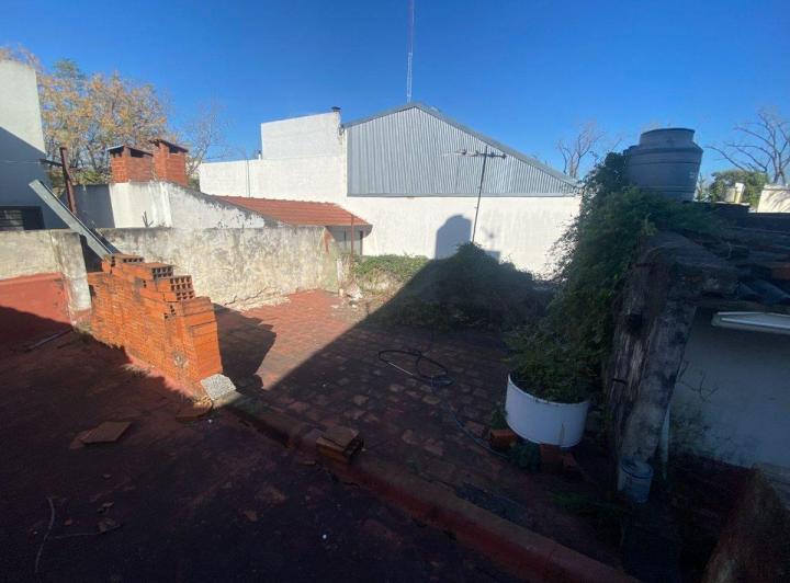 Casa saavedra 6 ambientes 100% a reciclar Garage 4