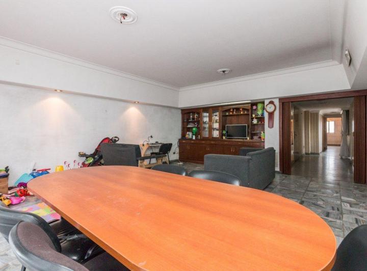 DEPTO 4 AMB. C/ BALCÓN TERRAZA - VENTA / V. ALSINA 3