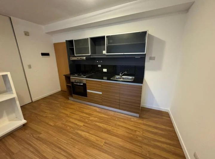 Mono DIVISIBLE c/balcón. FULL Amenities. V.Urquiza 4