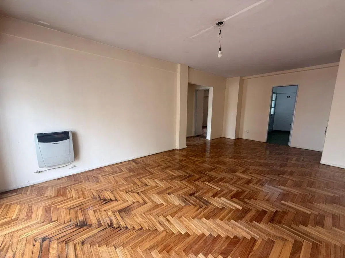 VENTA DPTO 3 AMBIENTES + DEPENDENCIA - BALVANERA 2