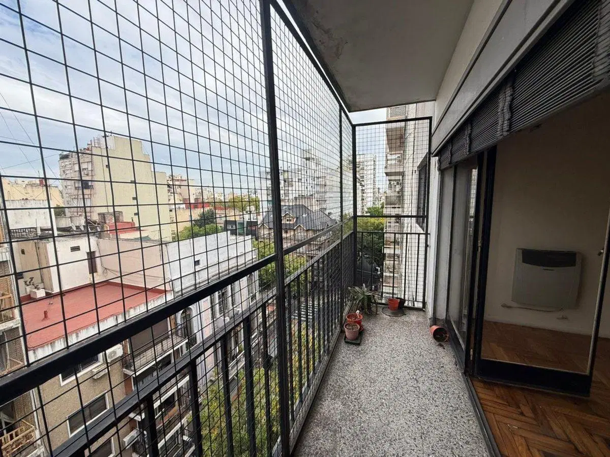 VENTA DPTO 3 AMBIENTES + DEPENDENCIA - BALVANERA 5