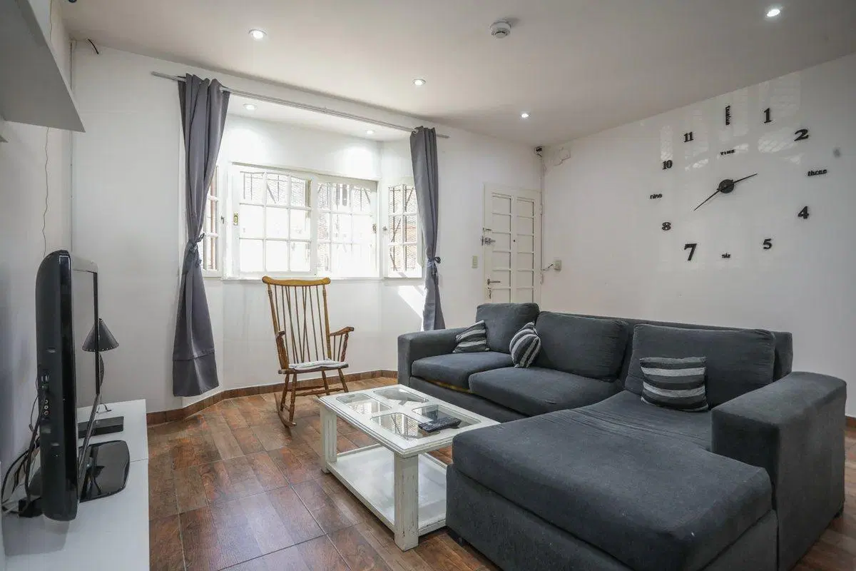 VENTA CASA 6 AMB CON JARDIN Y TERRAZA V. URQUIZA 5