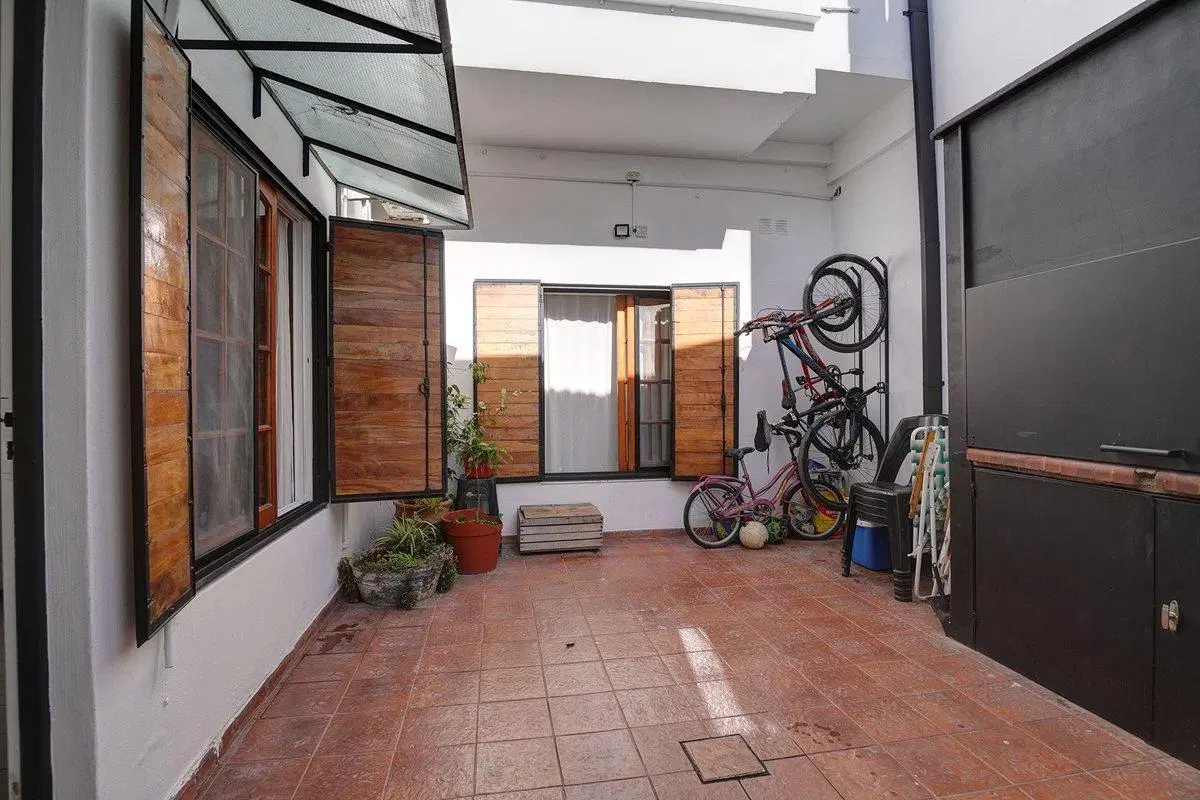 VENTA PH 5 AMB VILLA DEVOTO CON PATIO REFACCIONADO 3