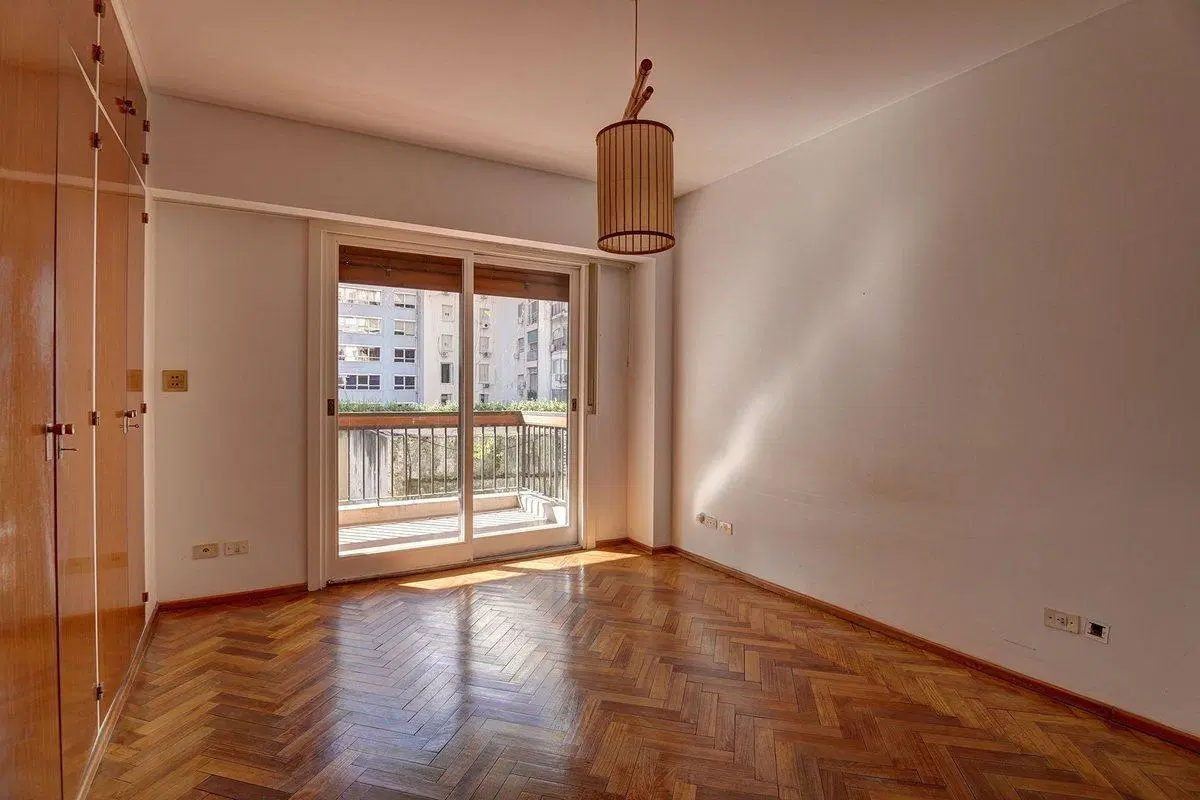 DEPARTAMENTO EXCLUSIVO 4 AMBIENTES EN RECOLETA 2