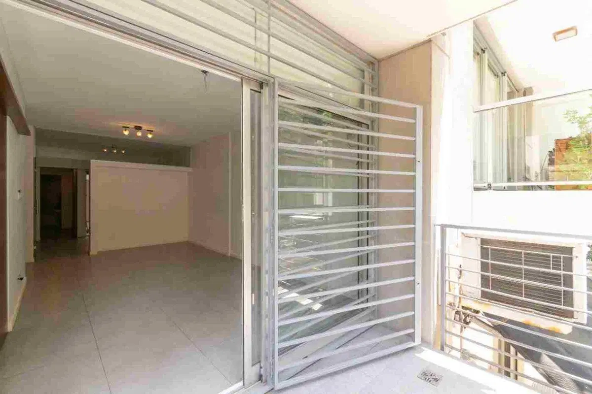 Venta departamento 2 ambientes Las Cañitas c/patio 3