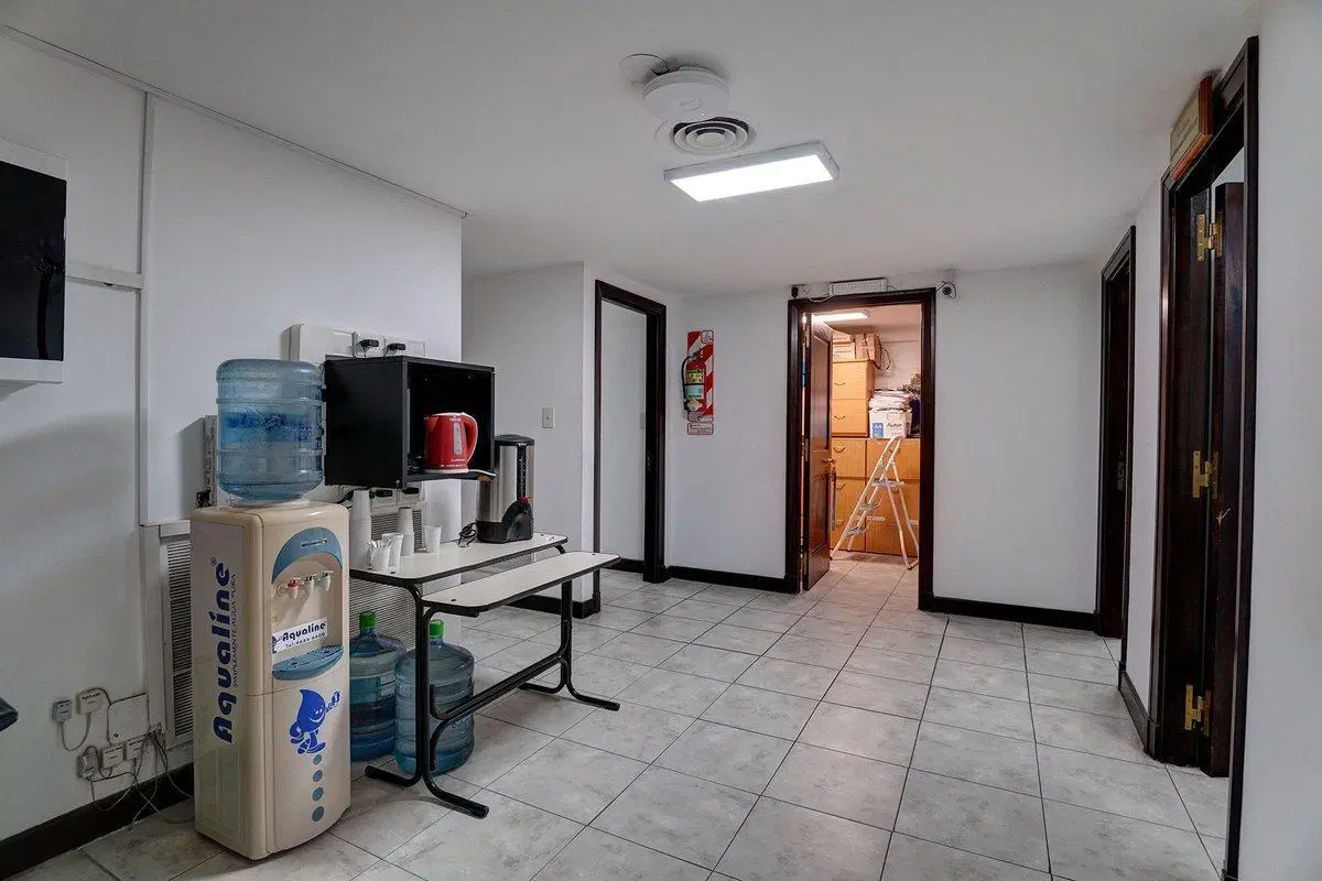 VENTA OFICINA PISO ENTERO C/COCHERA - SAN NICOLÁS 2