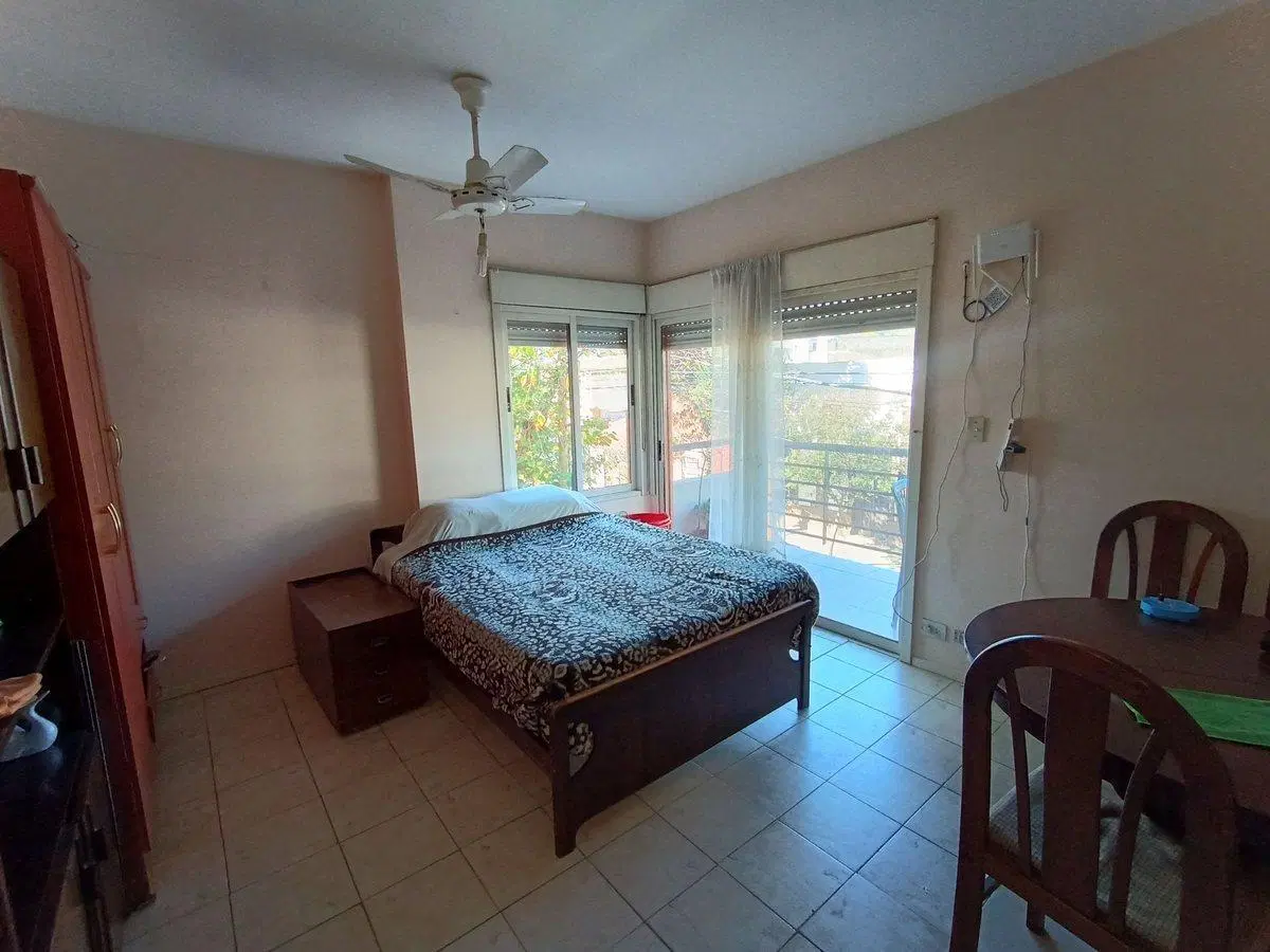 MONOAMBIENTE C/ BALCON VENTA S.LUGARES ESTACION 3