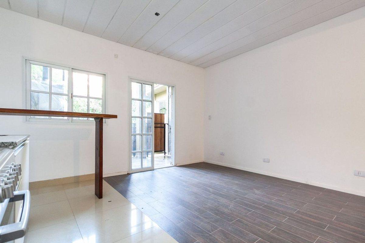 VENTA MONOAMBIENTE EN COLEGIALES CON BALCON!