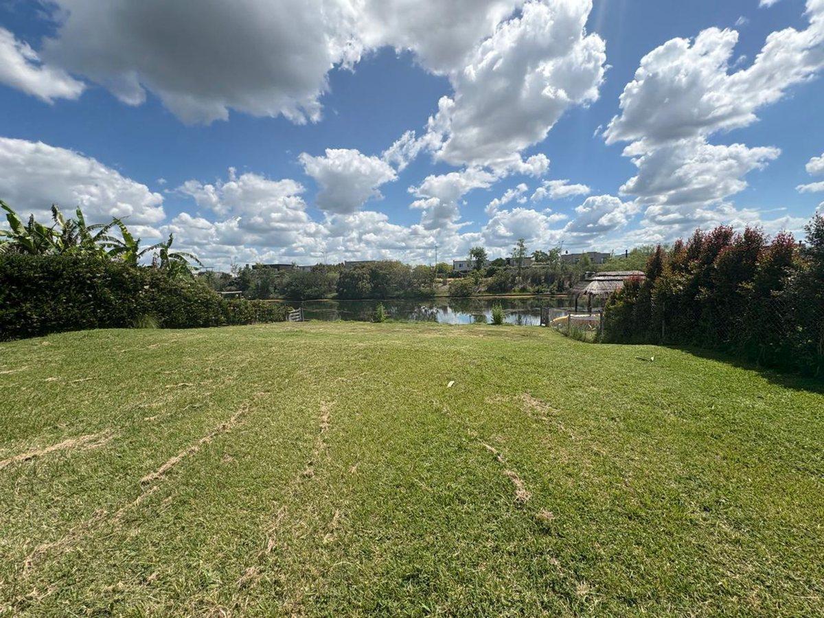 VENTA LOTE AL LAGO EN PUERTOS DEL LAGO MARINAS