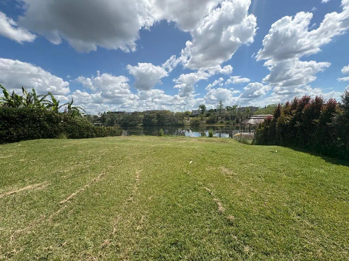VENTA LOTE AL LAGO EN PUERTOS DEL LAGO MARINAS 2