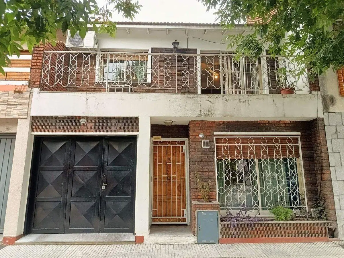 VENTA PH TIPO CASA - COCHERA, BALCÓN, PATIO, PARRI 3