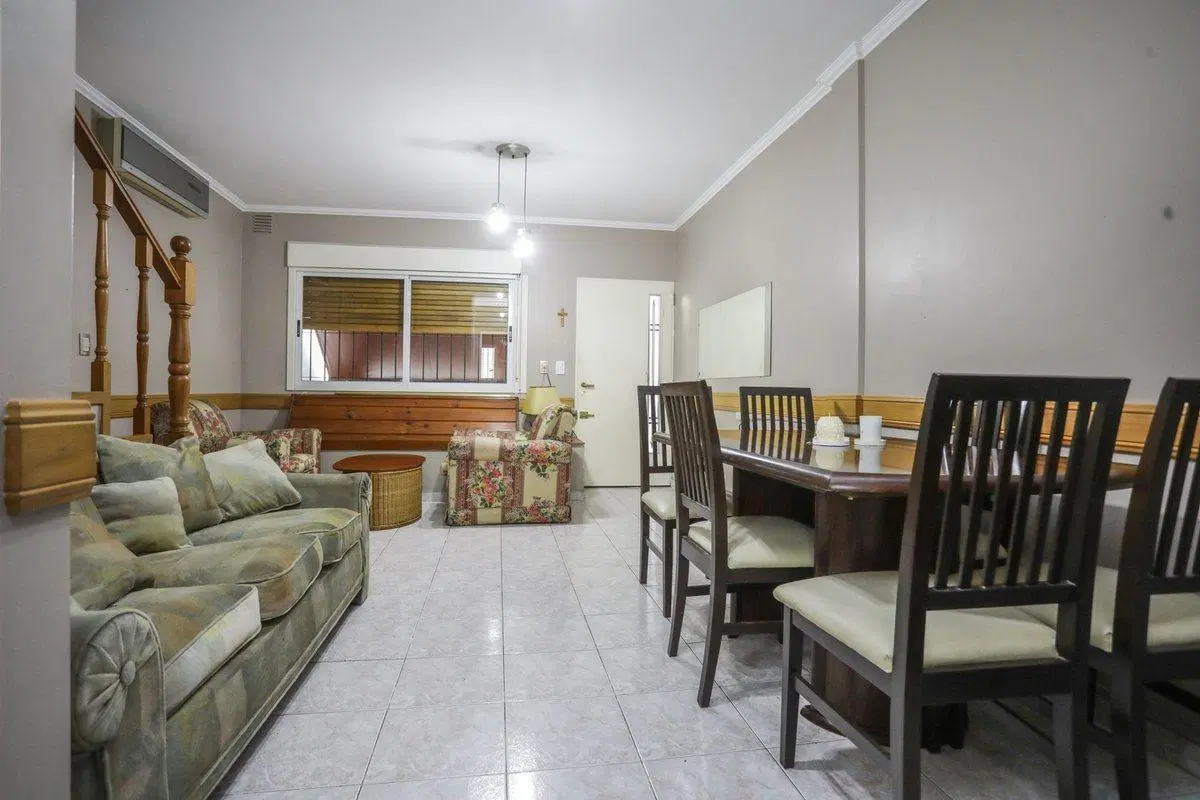 VENTA DUPLEX 3 AMBIENTES EN VILLA PUEYRREDON 4