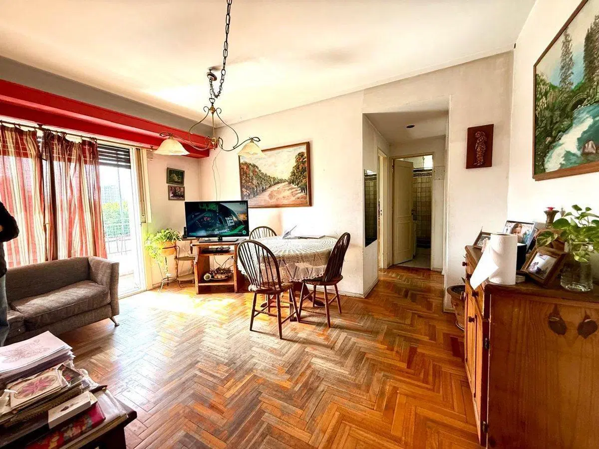 Departamento de 3 Ambientes en Almagro 4