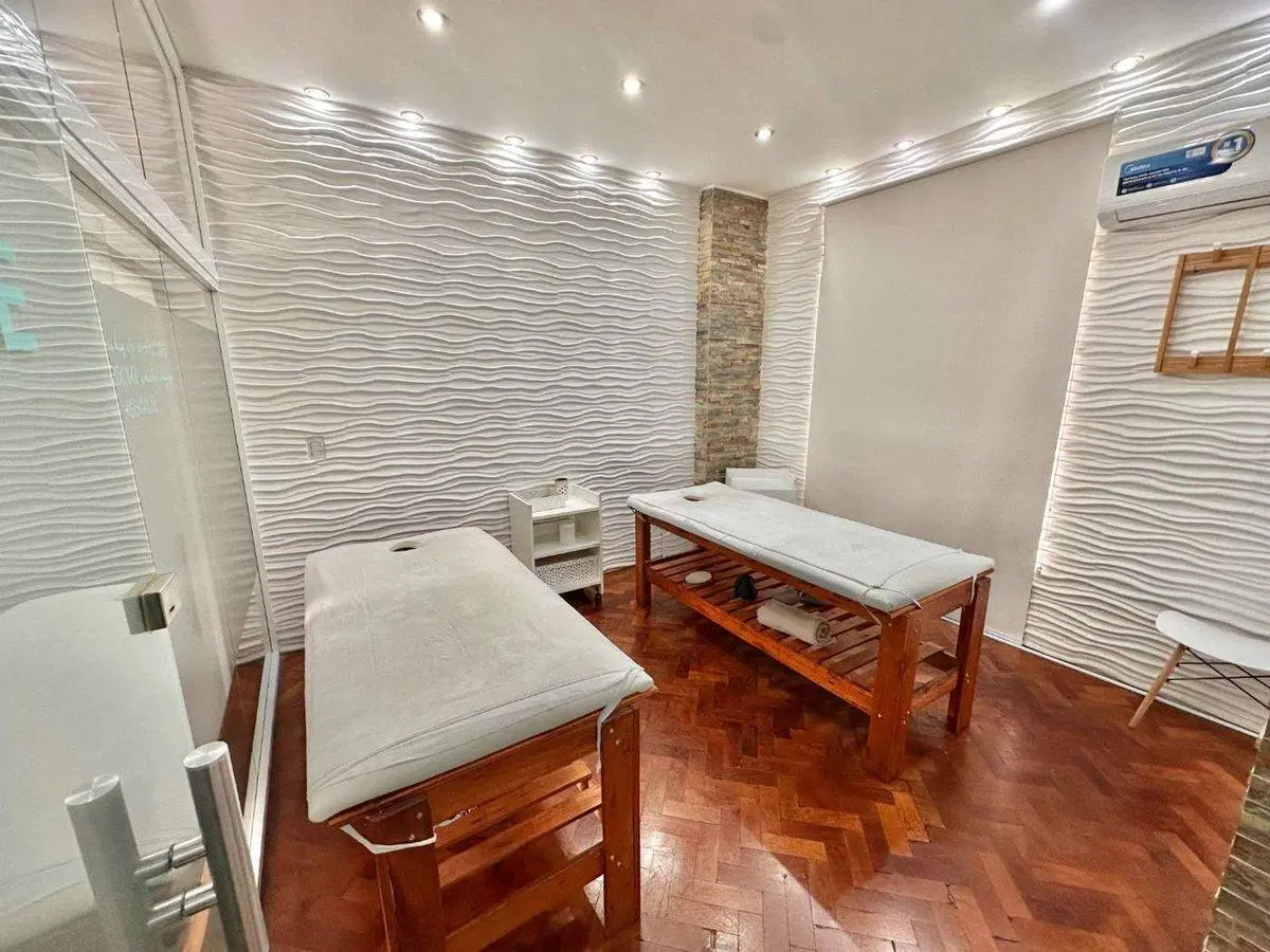 Venta oficina con balcon terraza! Refaccionada 3