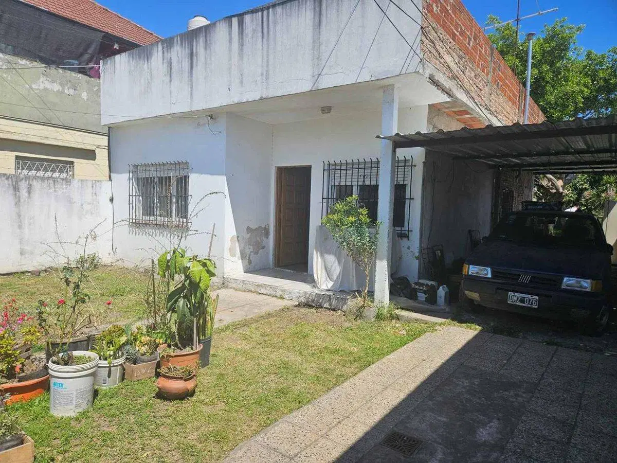 Casa doble 5 amb 2 flias Venta coch Jardín Quilmes 2