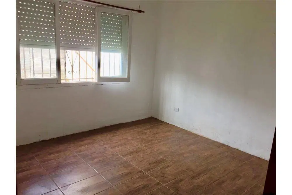 Casa doble 5 amb 2 flias Venta coch Jardín Quilmes 5