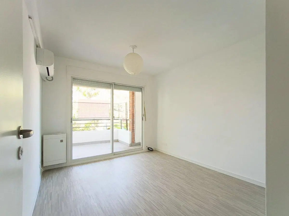 VENTA DEPARTAMENTO 3 AMBIENTES AMPLIO BALCÓN 2
