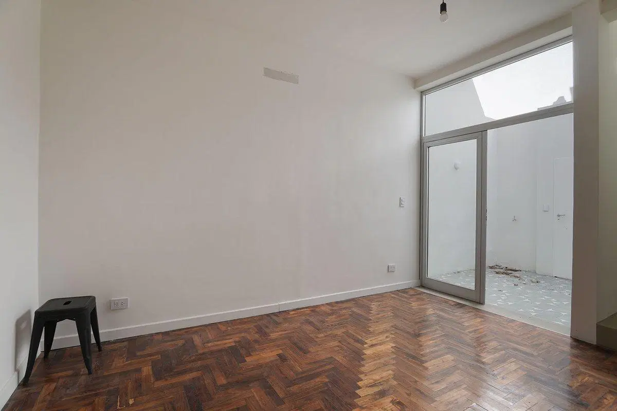VENTA PH 2 AMB CON PATIO SIN EXPENSAS V. URQUIZA 2