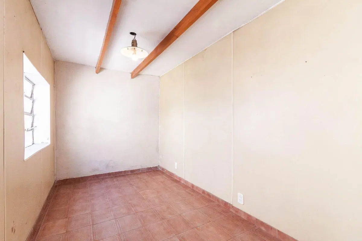 Venta Casa 3 ambientes en Temperley 2