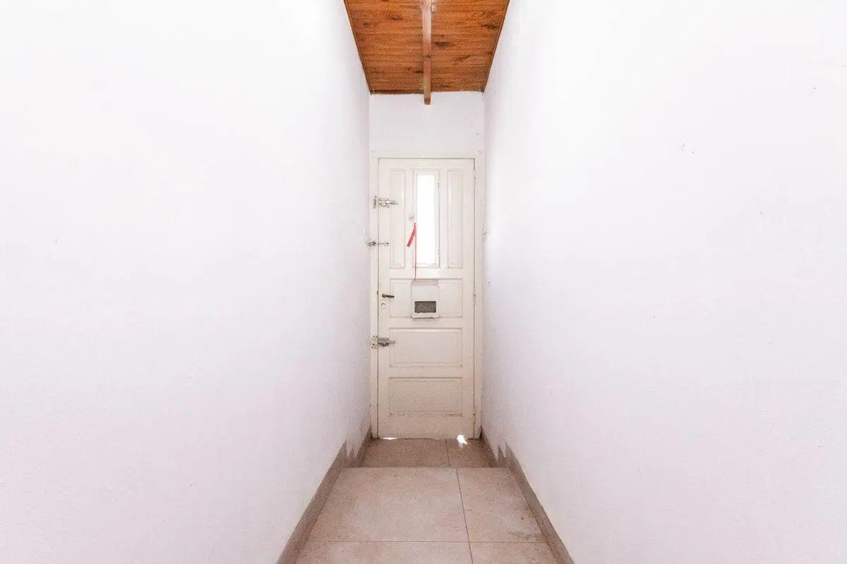 Venta Casa 3 ambientes en Temperley 3