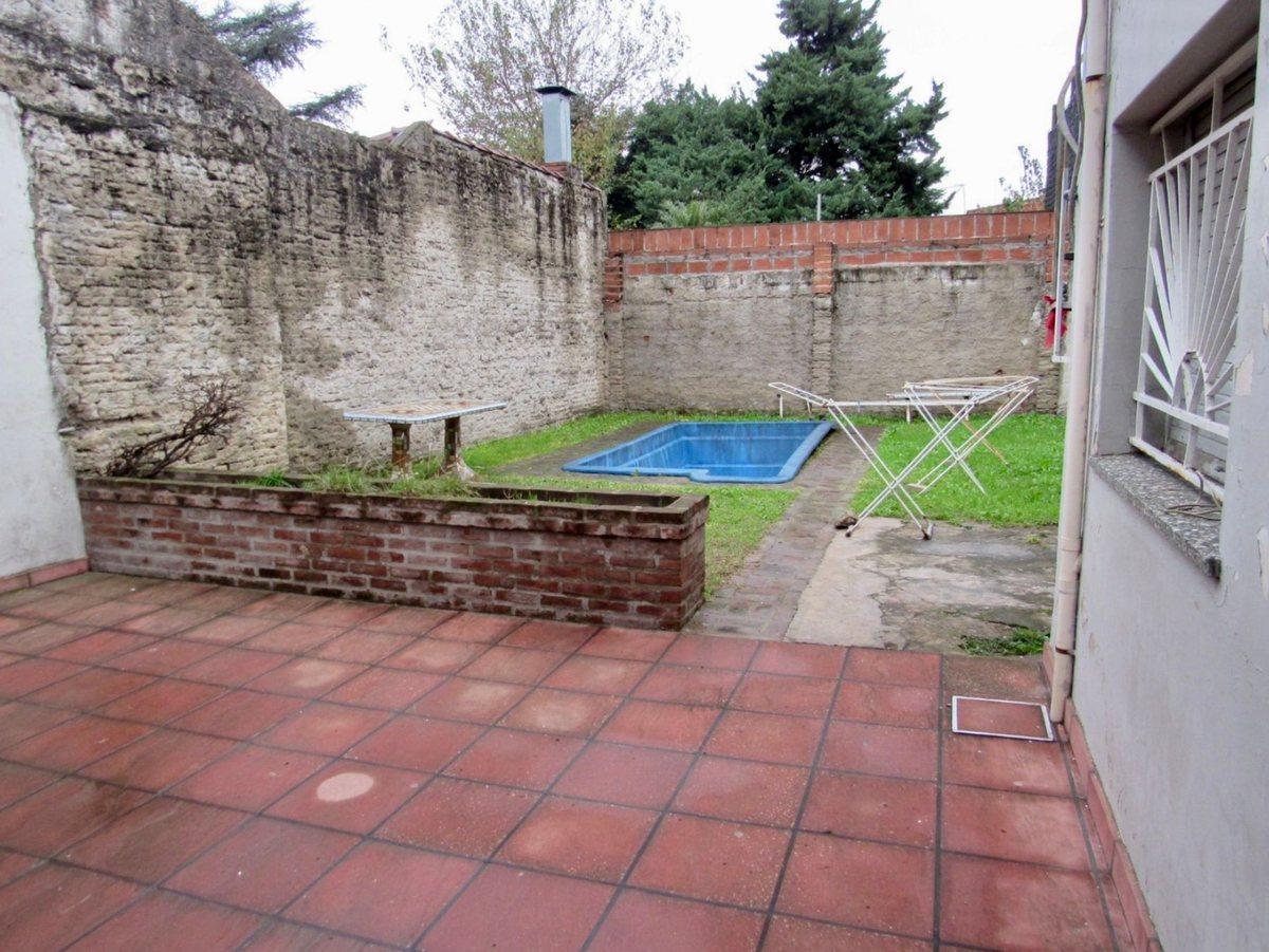 Venta en Tablada, casa 3 amb con parque y playroom