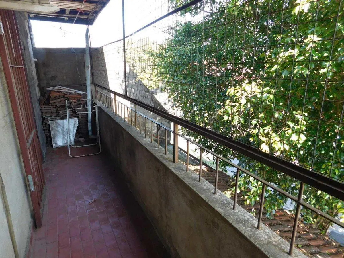 VENTA PH 4 AMB + DEPTO 1 AMB + 2 COCHERAS -CASEROS 2