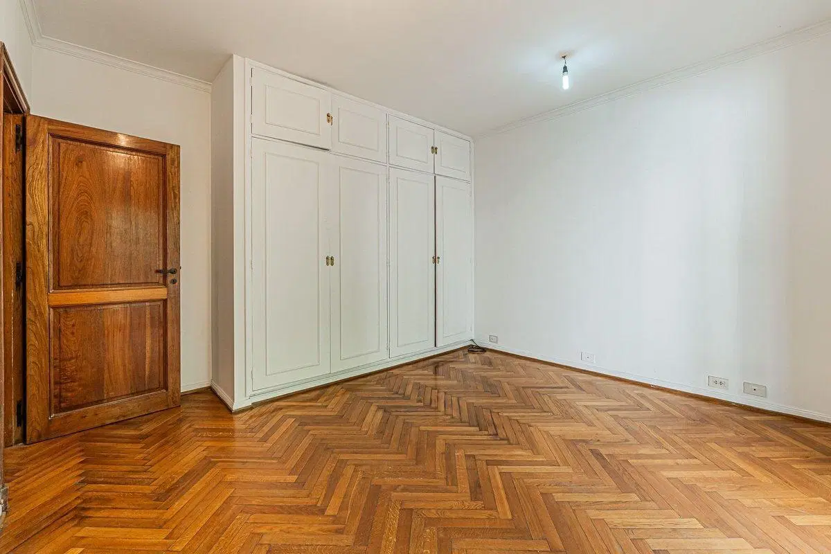 Venta depto 7 ambientes Av Libertador 2 cocheras 3