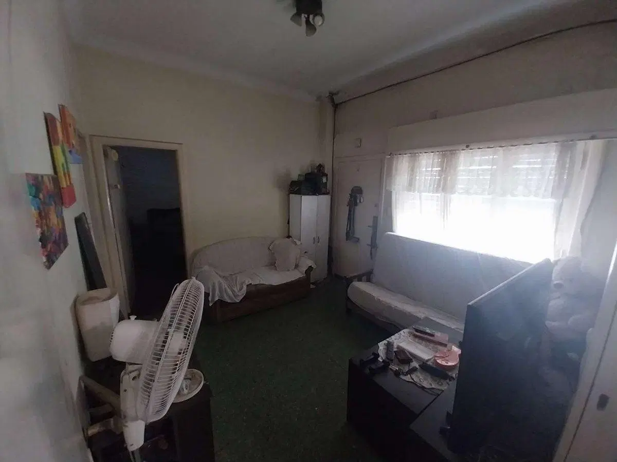 Casa en esquina a reciclar V. Adelina Oportunidad 5