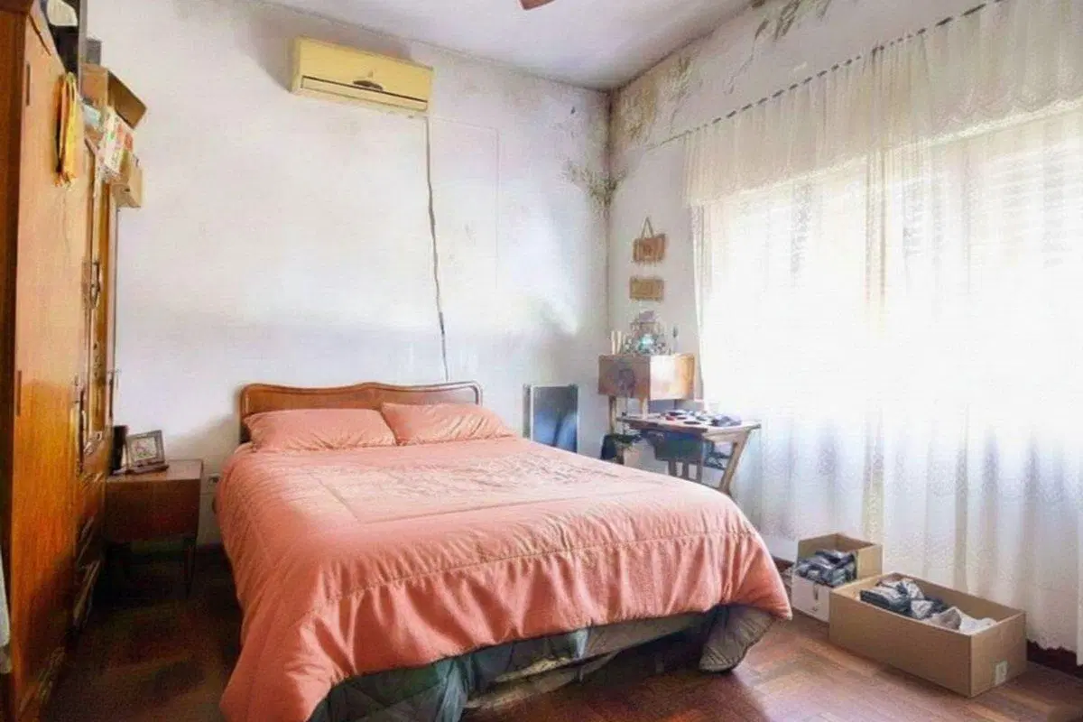 Casa en esquina a reciclar V. Adelina Oportunidad 4