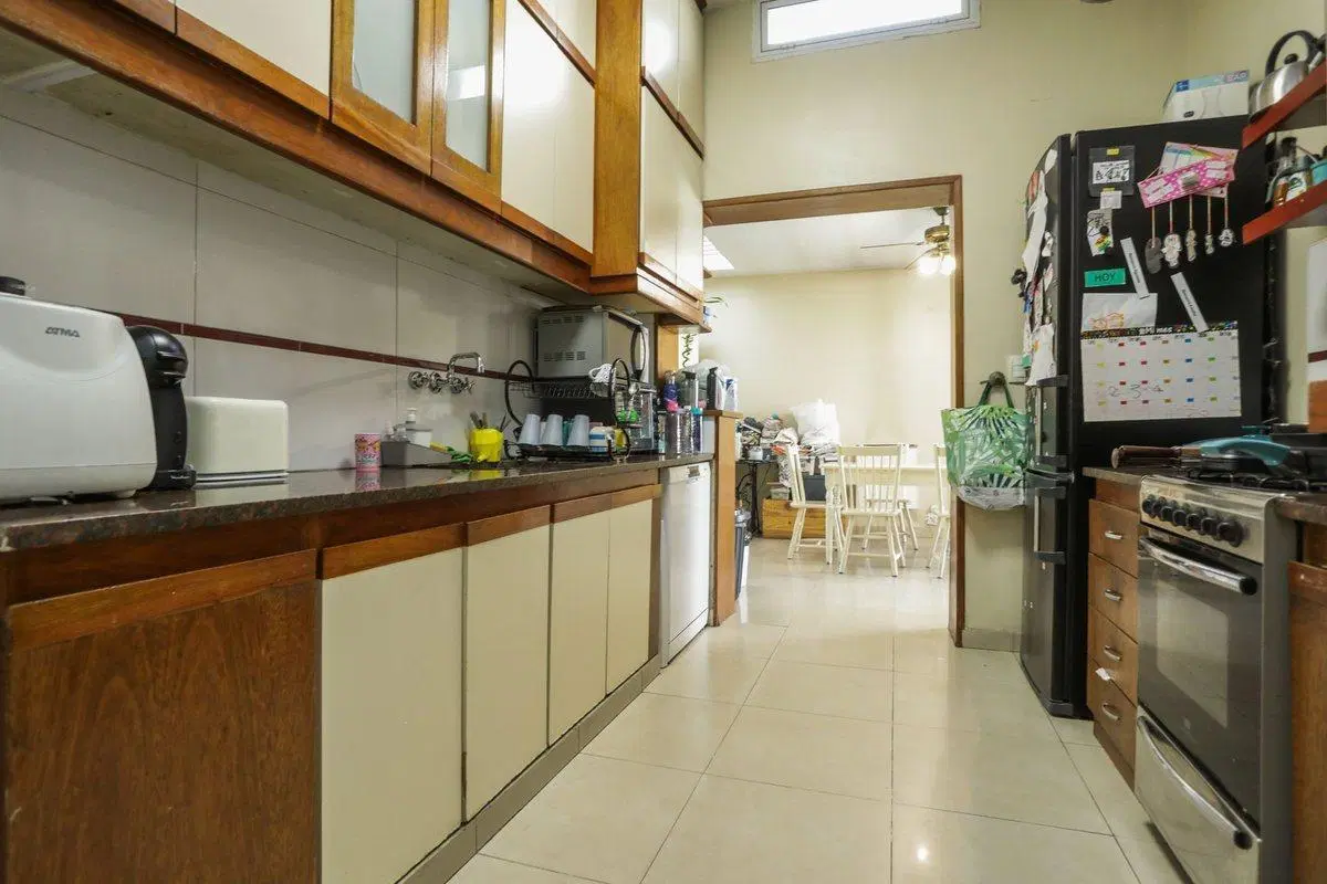 VENTA CASA EN FLORES, 2 PHs en BLOCK 4