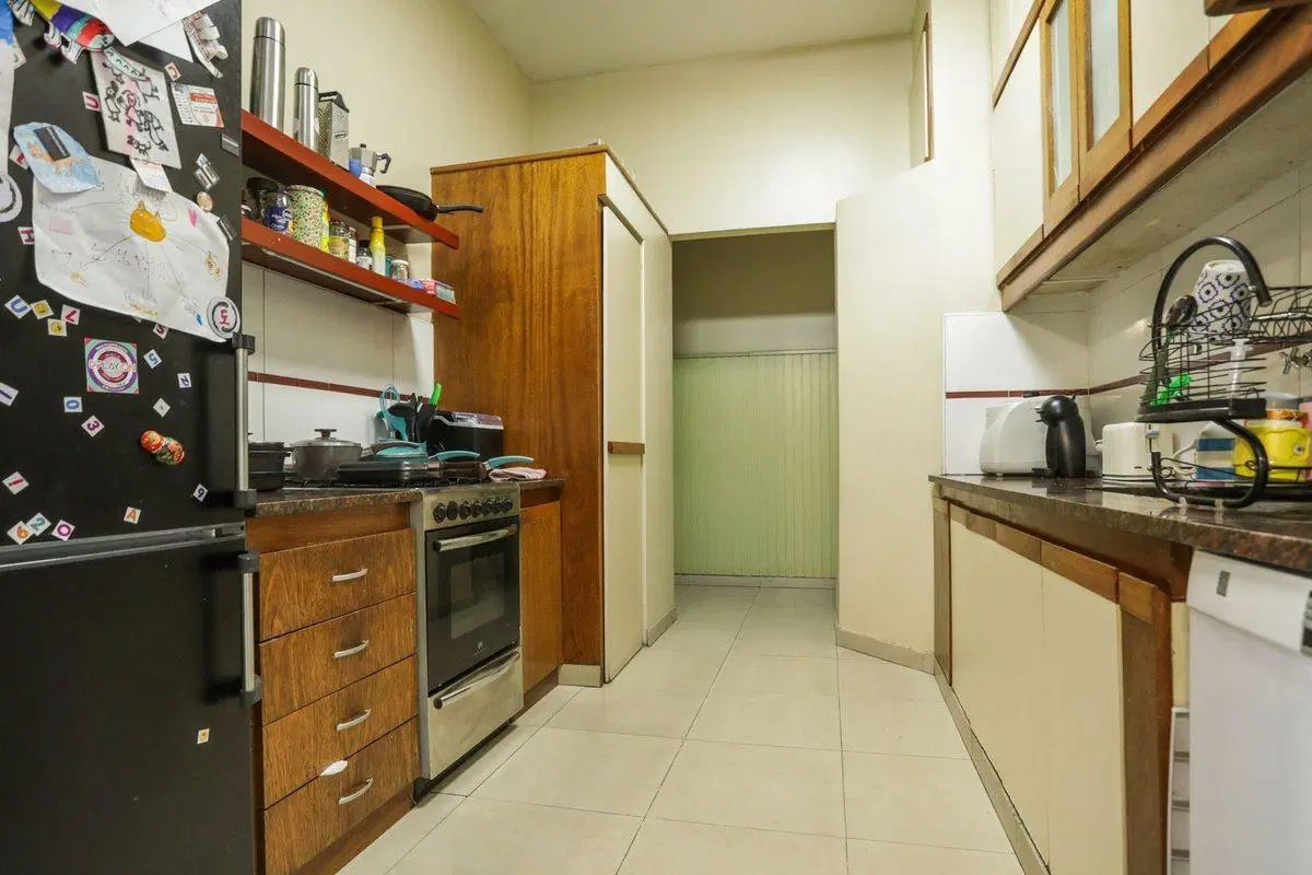 VENTA CASA EN FLORES, 2 PHs en BLOCK 2