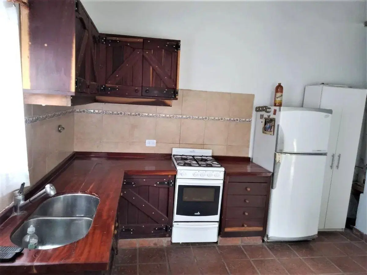 CASA CON PILETA EN ESCOBAR 4