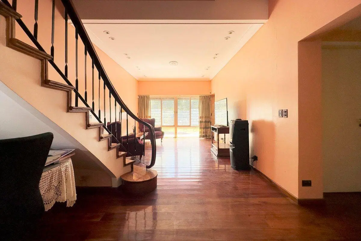 VENTA CASA 6 AMB C JARDIN, QUINCHO EN VILLA DEVOTO 2