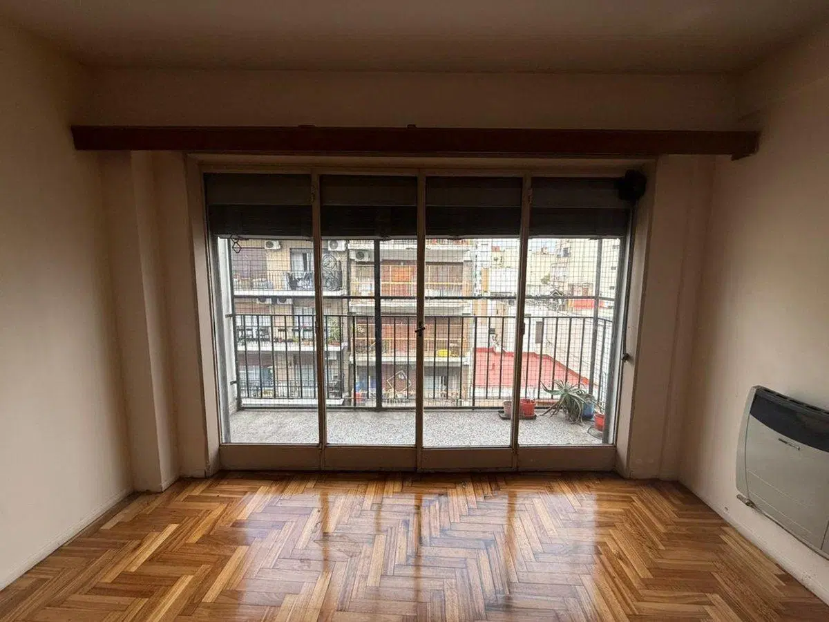 VENTA DPTO 3 AMBIENTES + DEPENDENCIA - BALVANERA 2