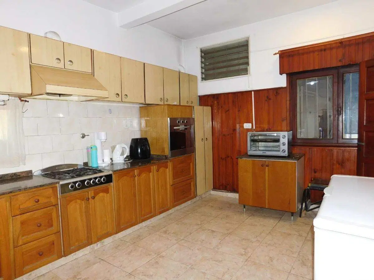 VENTA PH 3 AMB, LOCAL, TERRAZA, JARDÍN- HURLINGHAM 8