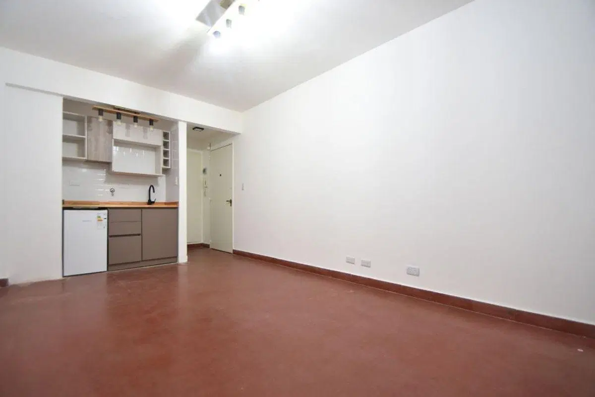 ¡Oportunidad! Venta de Monoambiente en Recoleta 5