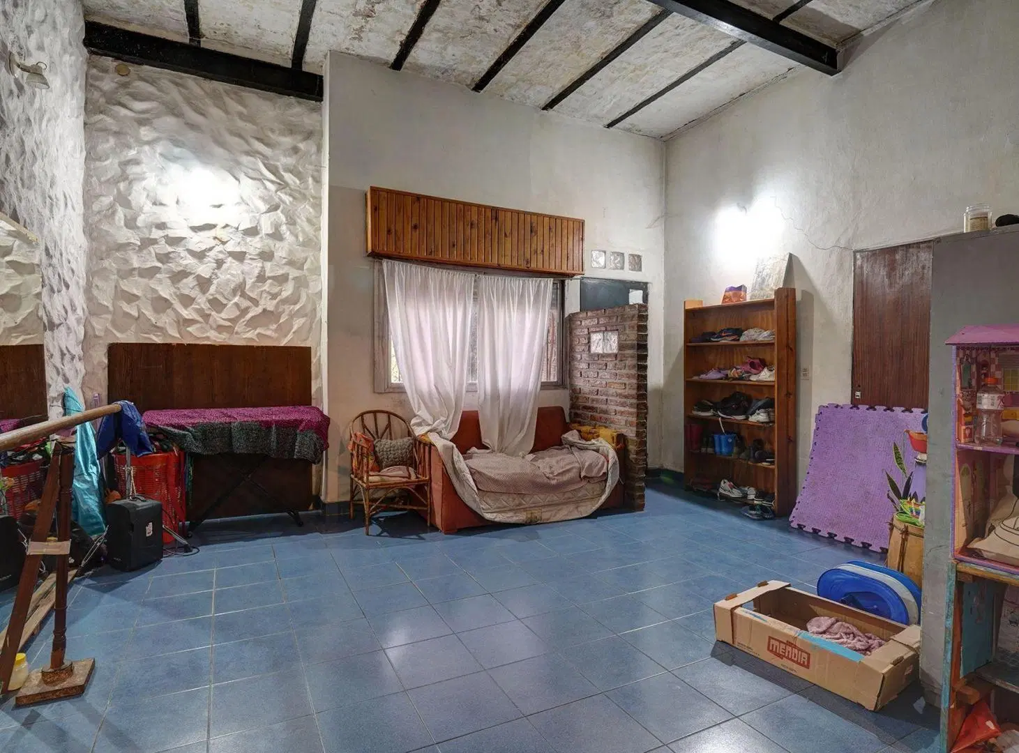 Venta Casa 4 ambientes Parque Chacabuco 2