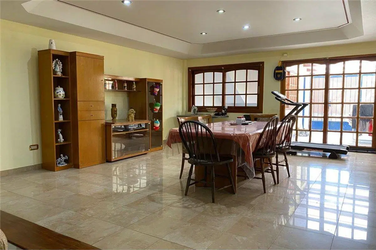 VENTA CASA 6 AMBIENTES BOEDO 4 COCHERAS AP CRED 2