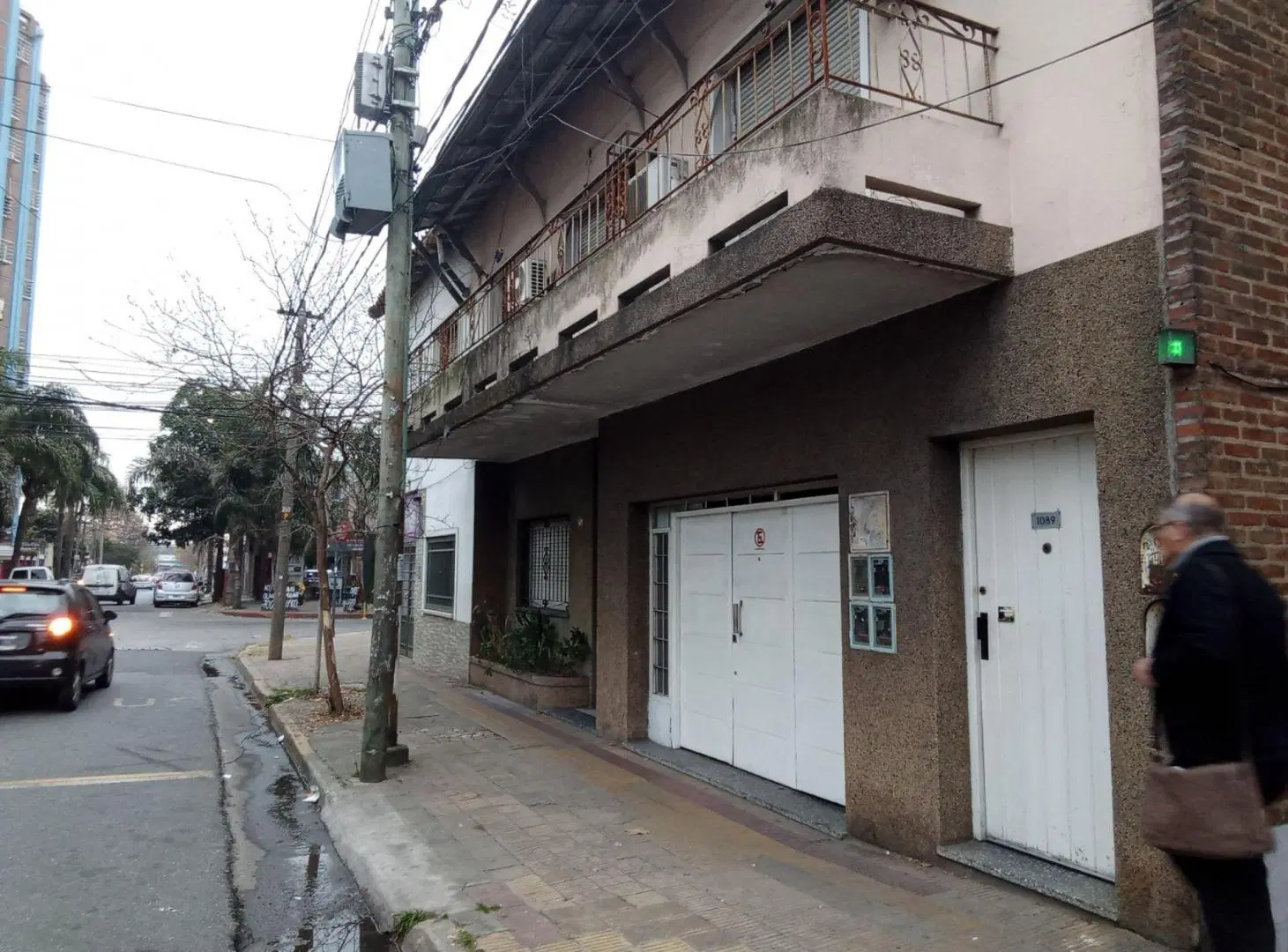 Venta Departamento 4 ambientes Moron 5