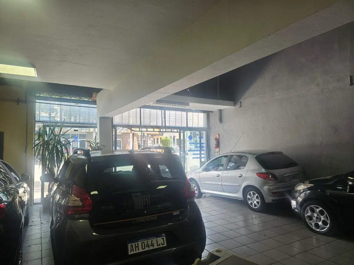 Local Venta Av La Plata 1800 Boedo 1350 m Totales 4