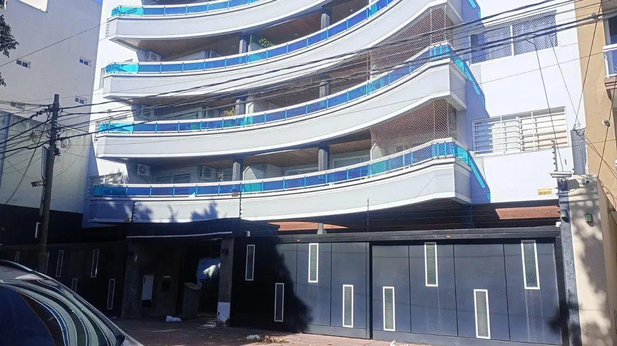 VENTA COCHERA CUBIERTA SANTOS LUGARES 2