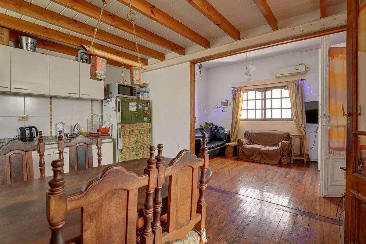 VENTA DPTO 4 AMB + TERRAZA PROPIA - CONSTITUCION 5