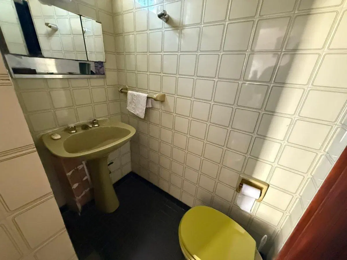 VENTA CASA 4 AMB +PATIO+BALCON ATERRAZADO - FLORES 3