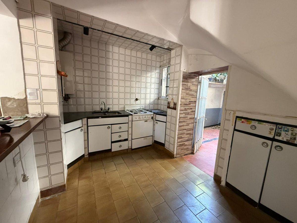Foto de VENTA CASA 4 AMB +PATIO+BALCON ATERRAZADO - FLORES, imagen 2