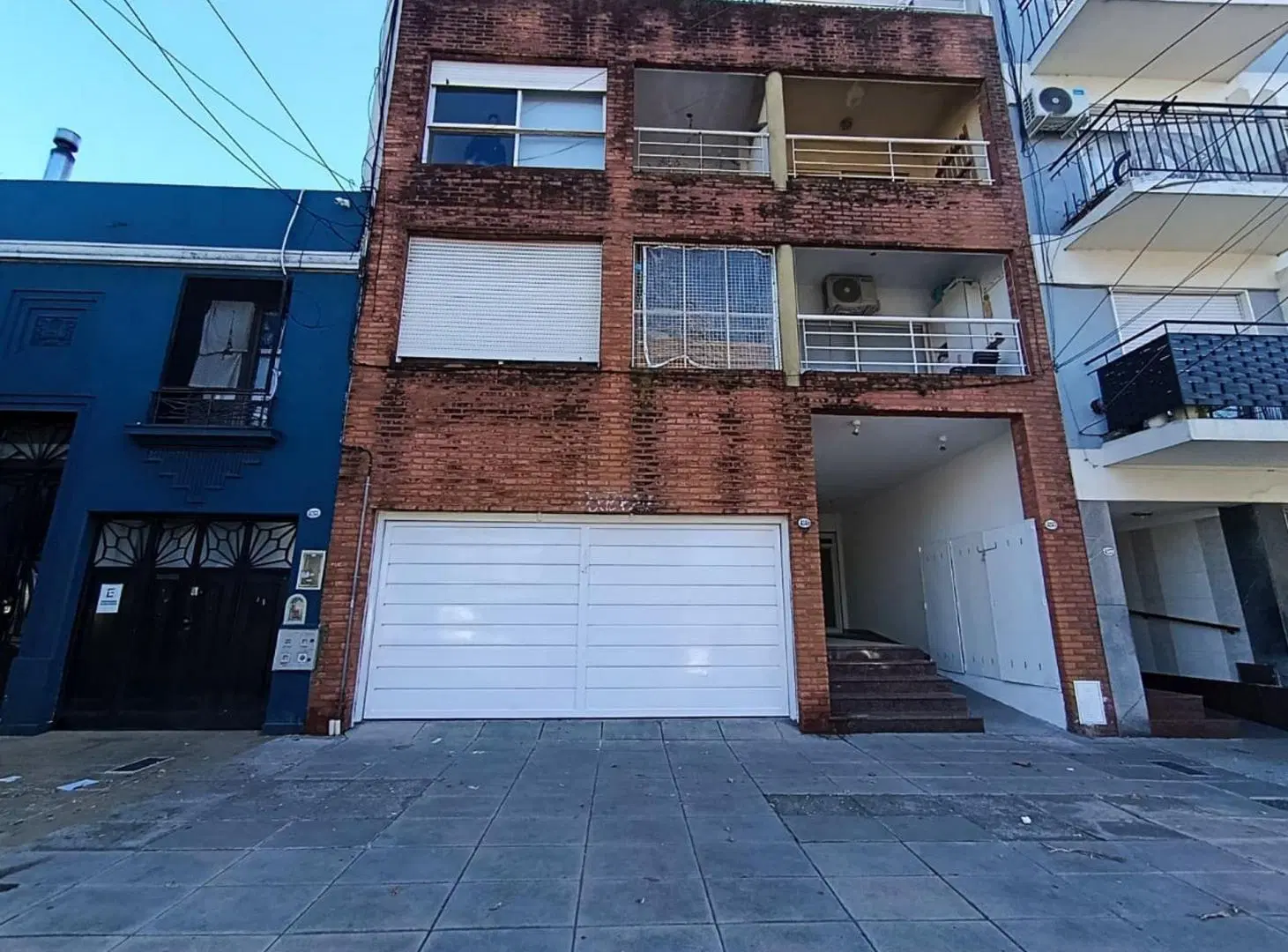 VENTA DEPARTAMENTO MONOAMBIENTE CON GRAN JARDIN 3