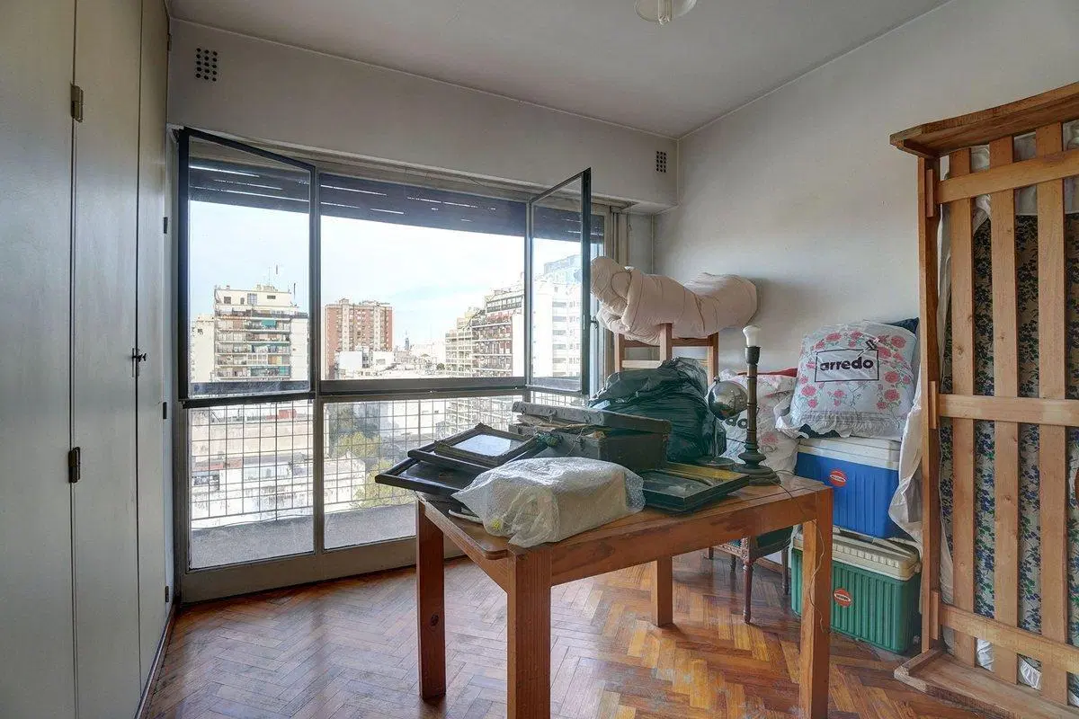 DEPTO 5 AMB C/ 2 BALCONES - VENTA / ALMAGRO 3